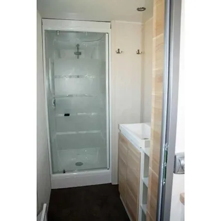 4 Etoiles - Piscine - Ccbahgh Kamp alanı Secondigny