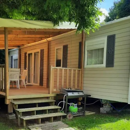 4 Etoiles - Piscine - Ccbahgh Camping Secondigny