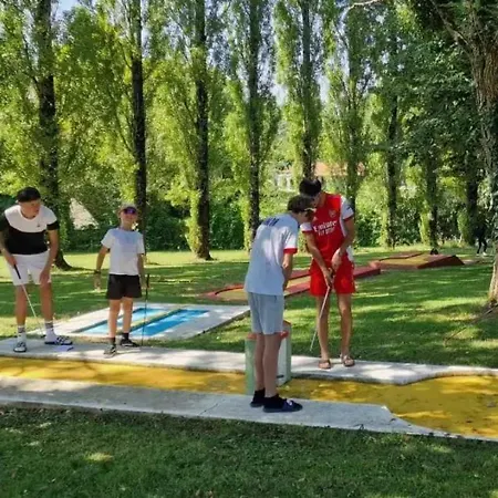 4 Etoiles - Piscine - Ccbahgh Kamp alanı